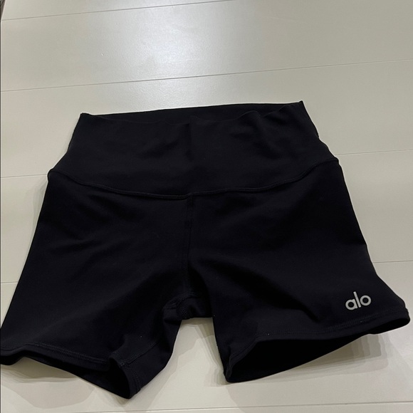 Alo - Picture 5 of 5